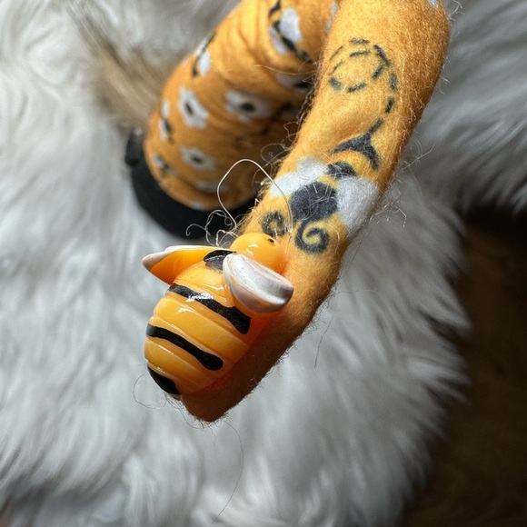 Yellow Bee Gnome Hat for Decor - Picture 5 of 5